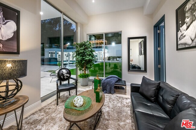 Building Photo - 4533 Estrondo Dr