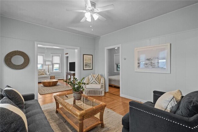 Building Photo - 48 Constitution St