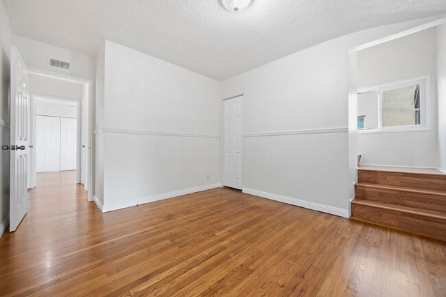 Building Photo - 13205 Casimir Ave