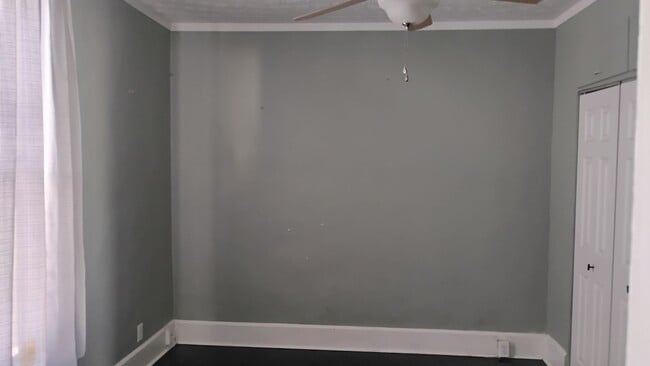 Building Photo - Single Family Home