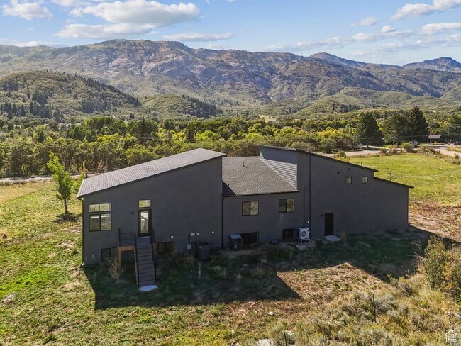 Building Photo - 5866 N Fork Rd