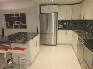 Building Photo - 19390 Collins Ave