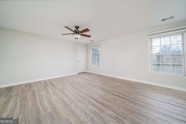 Building Photo - 9445 Stoney Ridge Ln