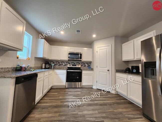 Building Photo - 1603 U W Clemon Dr