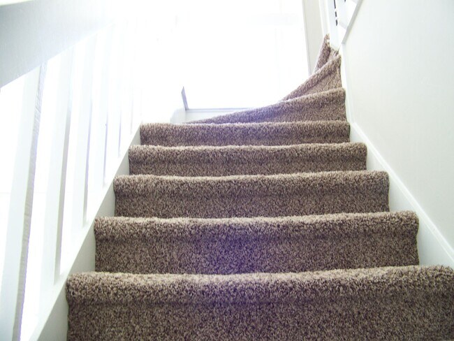 Building Photo - WATERS EDGE