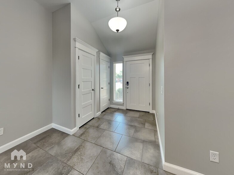 Building Photo - 18218 Manera Wy