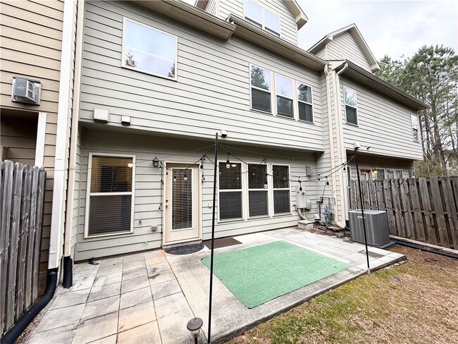 Building Photo - 13432 Gardiner Ln