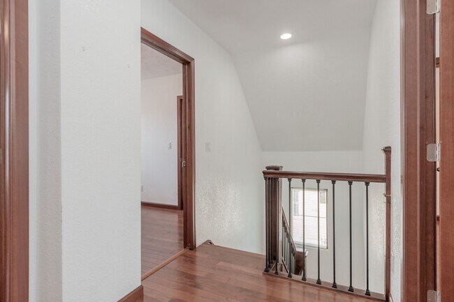 Building Photo - 1529 S 9th St