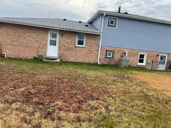 Building Photo - 8440 163rd St