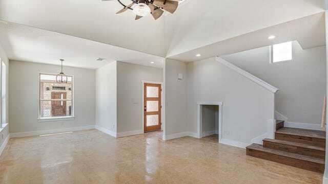 Building Photo - 1702 Gruene Vineyard Crossing