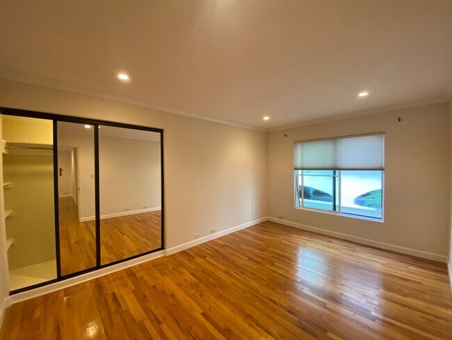 Building Photo - 1035 Orilla Del Mar Dr