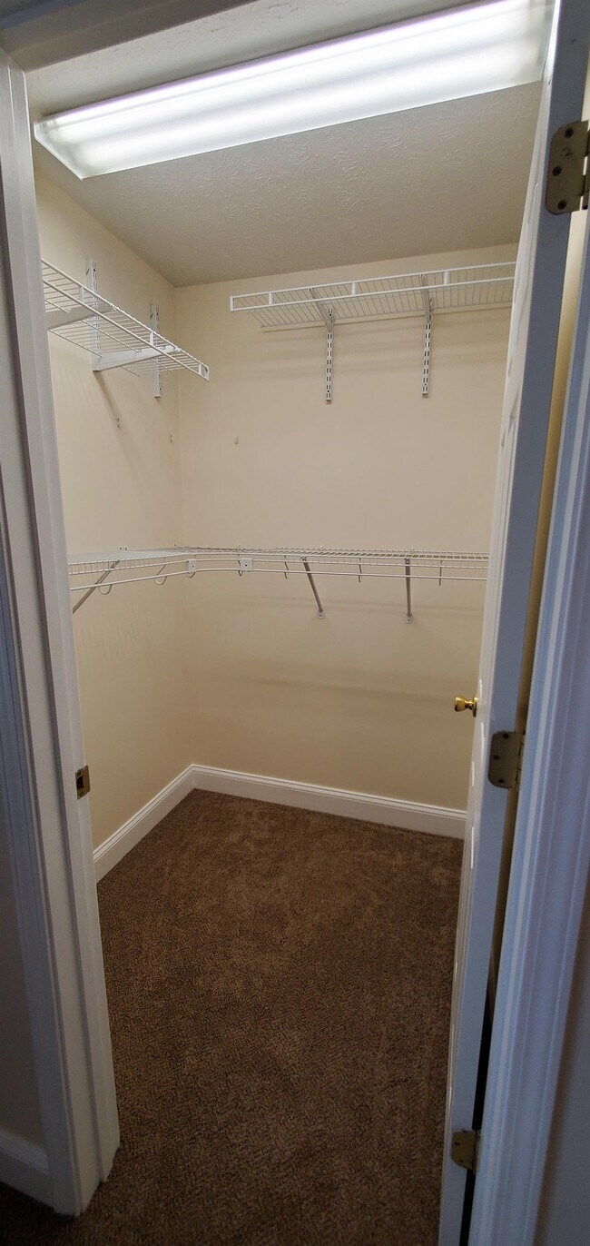 Building Photo - 172 Beth Ln