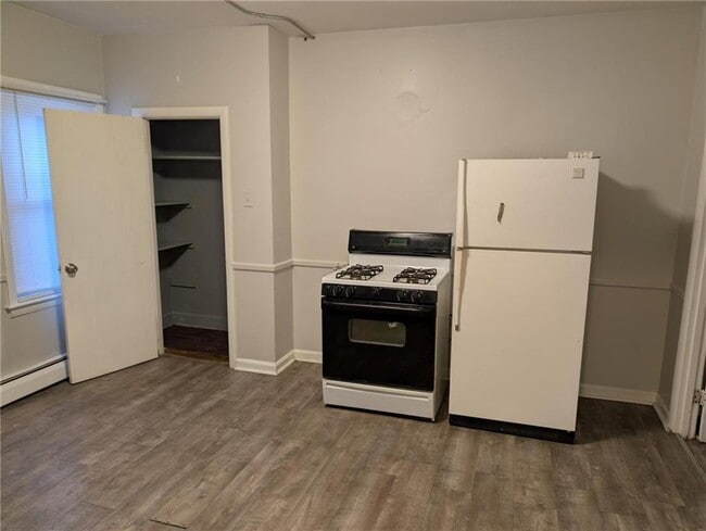 Building Photo - 57 Fairmount Ave