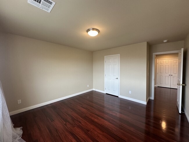 Building Photo - 8125 Crimson Creek Ct