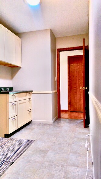 Building Photo - 14168 Nussbaum Rd