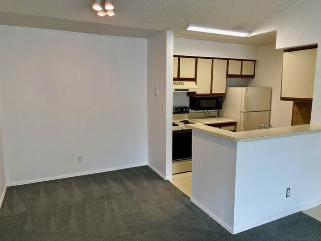 Building Photo - 2796 S University Dr