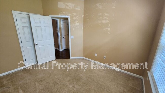 Building Photo - 824 Willet Ct