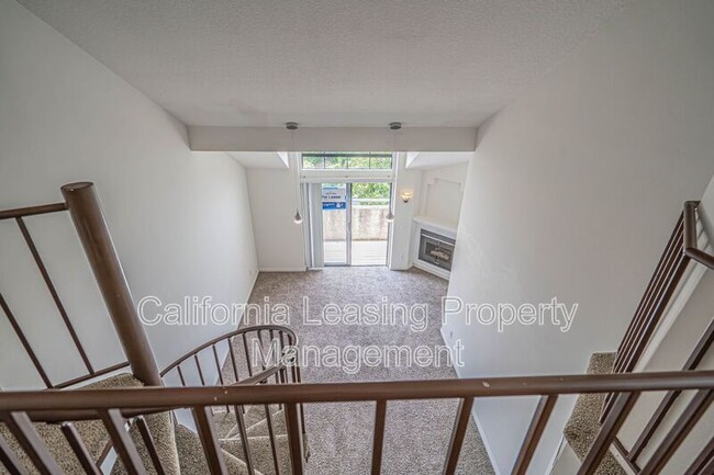 Building Photo - 18215 Flynn Dr