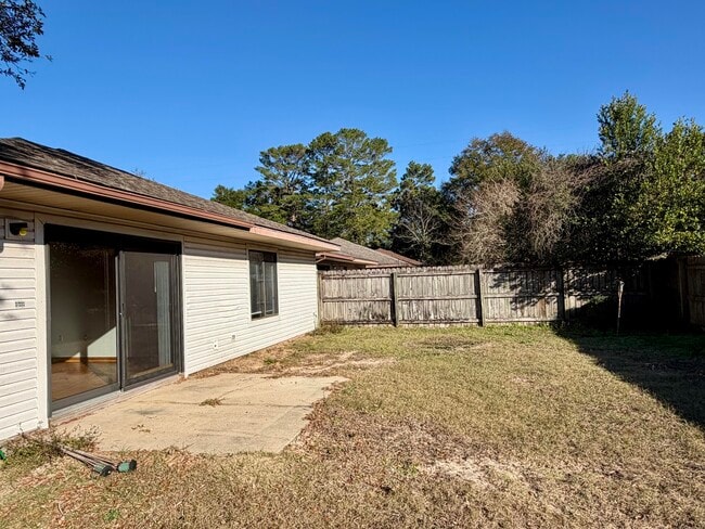 Building Photo - 3102 Aspen Ct