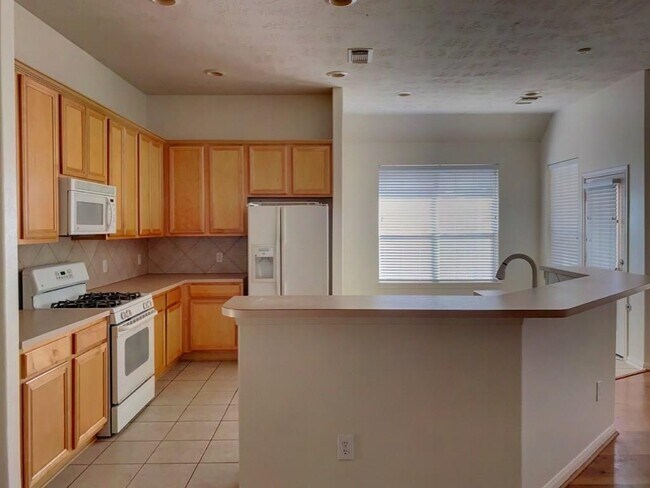 Building Photo - 18207 Linden Forest Ln