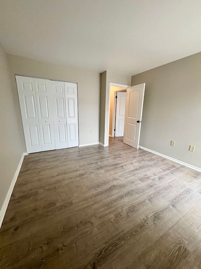 Building Photo - 2109 Greenery Ln