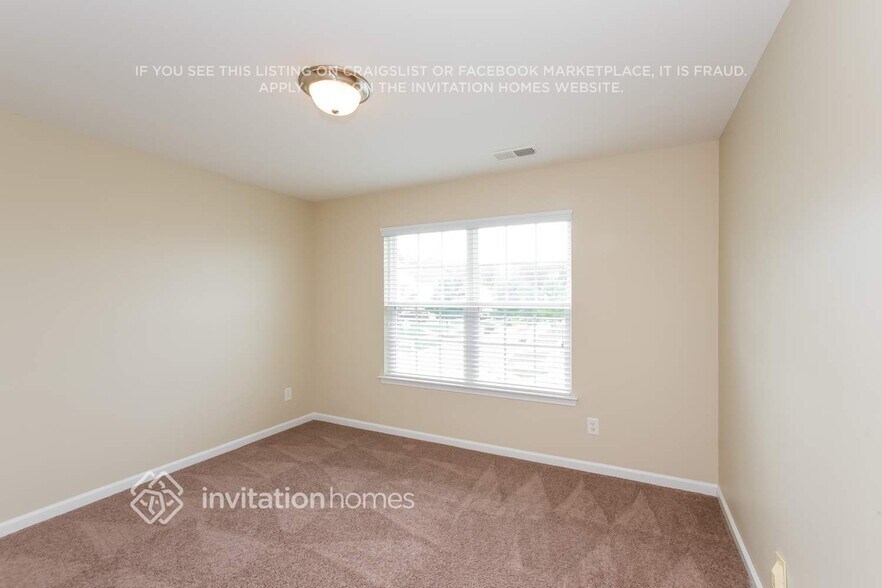 Building Photo - 12132 Palomar Dr