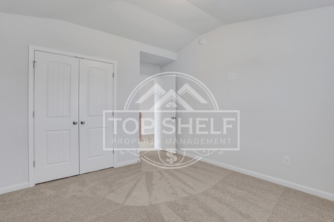 Building Photo - 2256 Cadenza Cir