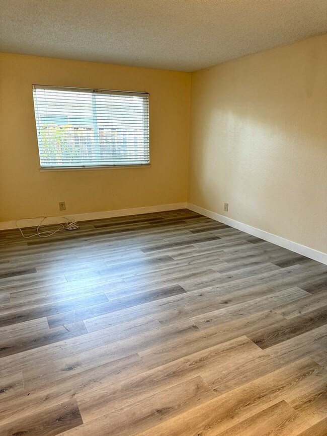Building Photo - 1638 Merriton Ct