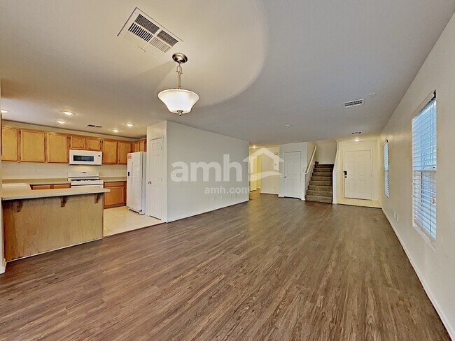 Building Photo - 6257 Maidenhair Fern Ct