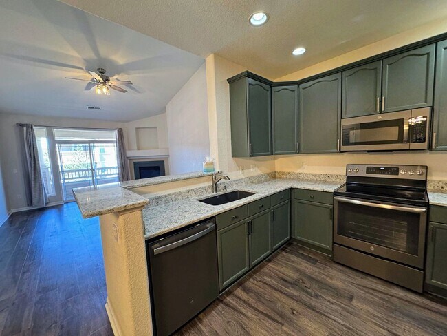 Building Photo - 9557 W San Juan Cir