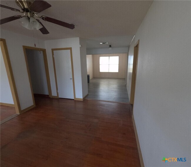 Building Photo - 103 Pleasure Dr