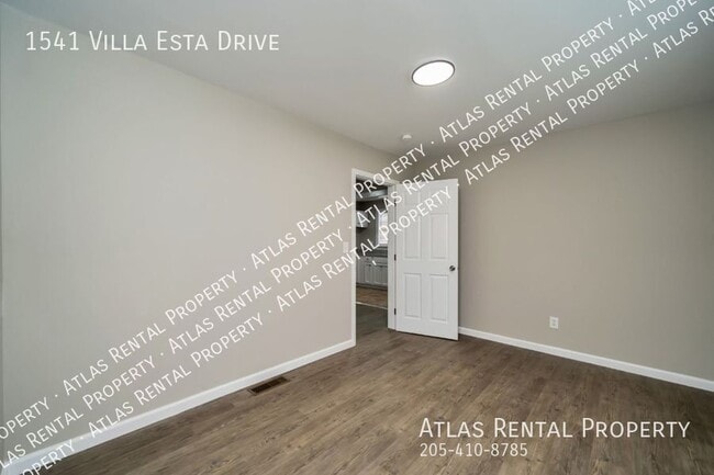 Building Photo - 1541 Villa Esta Dr