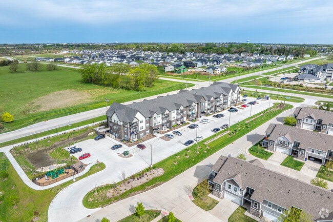 Aerial Photo - Pointe on 88th