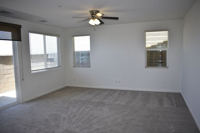 Building Photo - 1655 Lion St