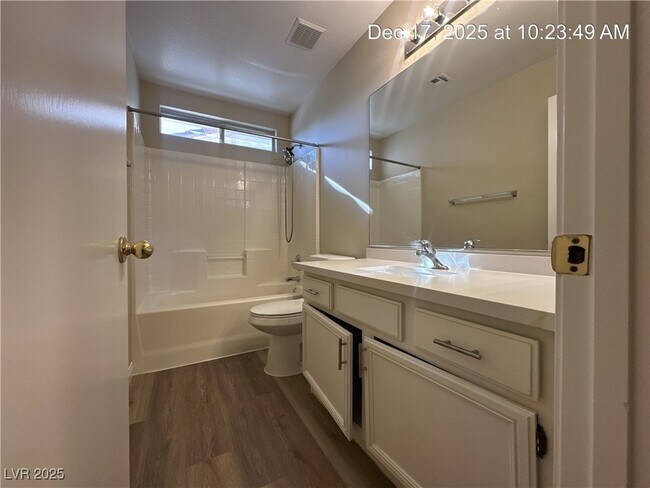 Building Photo - 6009 Kitamaya St