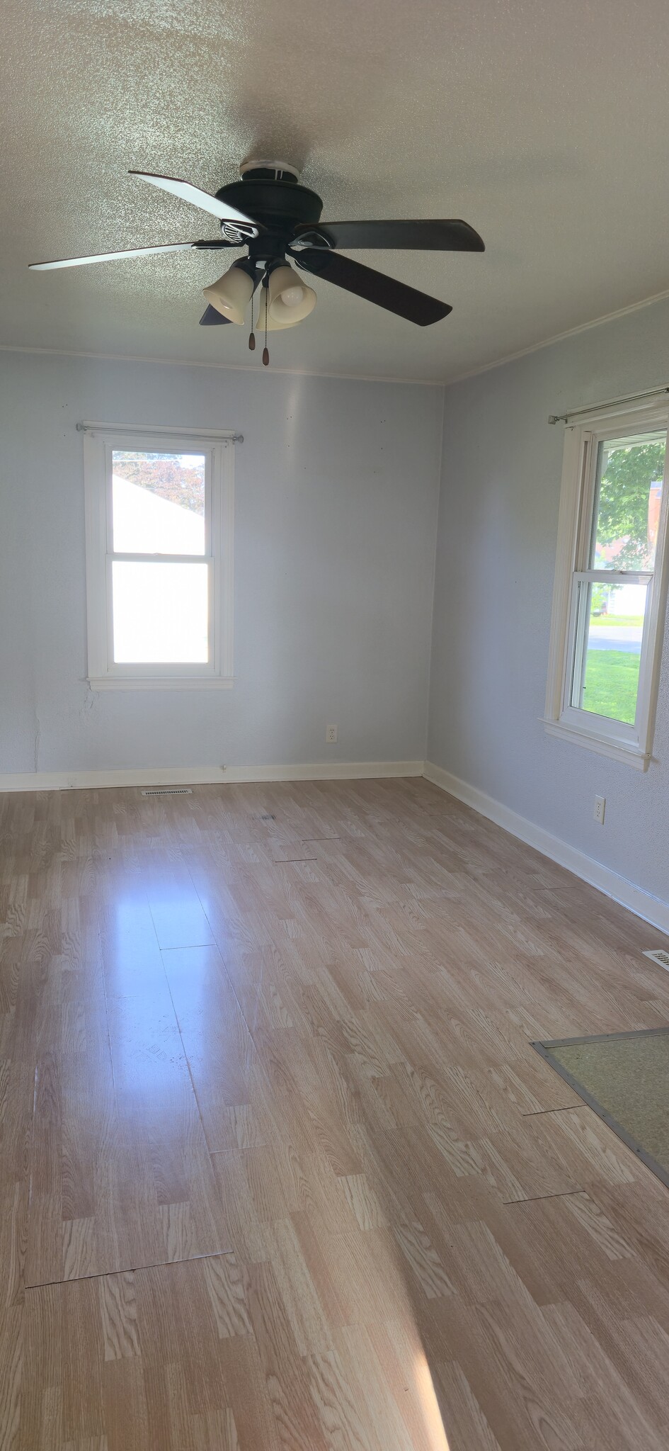 Building Photo - 1405 Swanson Ave
