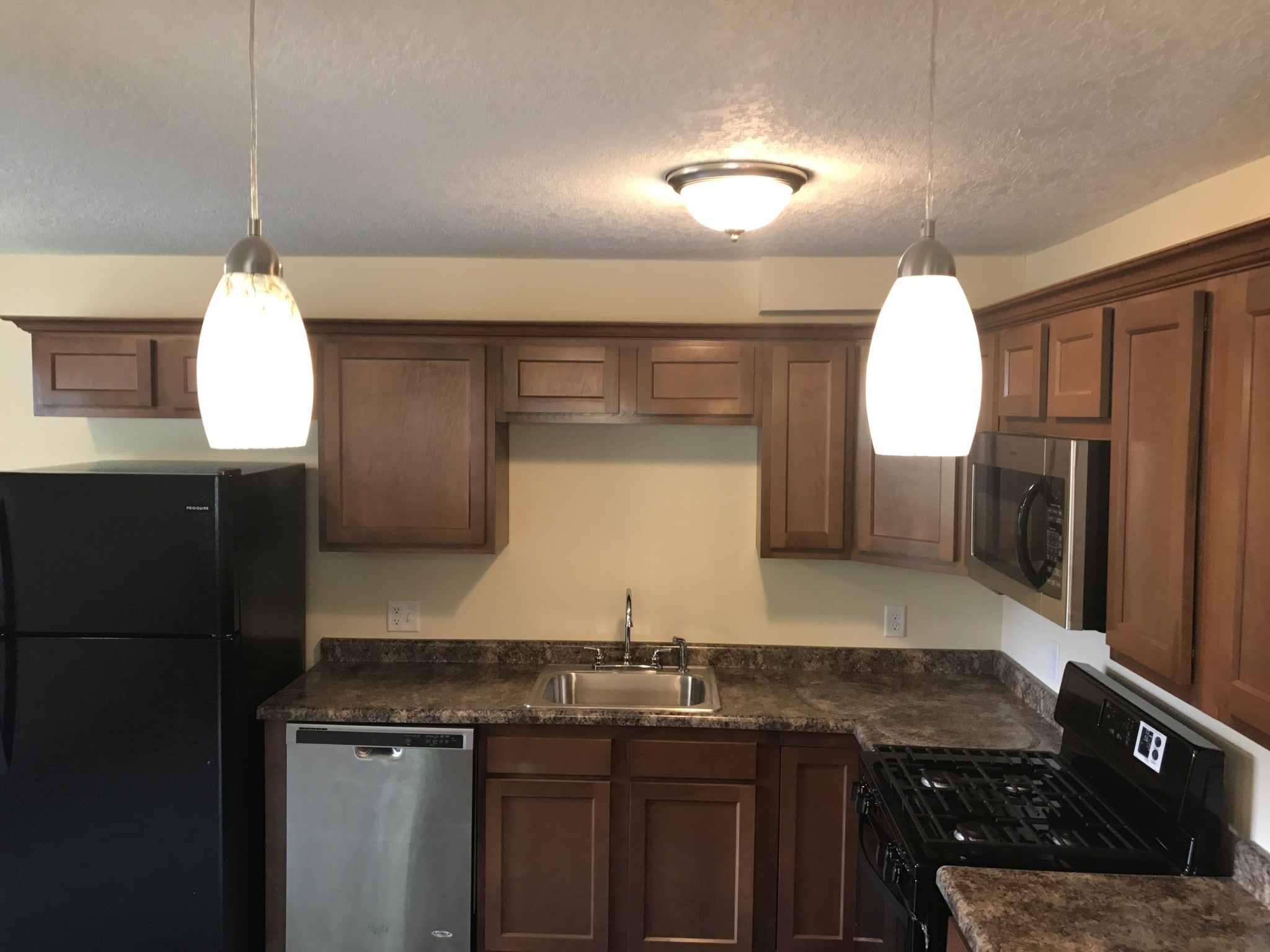 Building Photo - 7918 9th St W