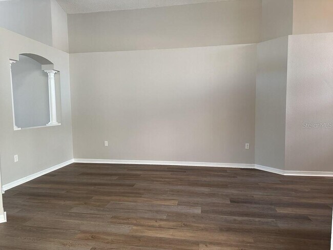 Building Photo - 8928 Southbay Dr