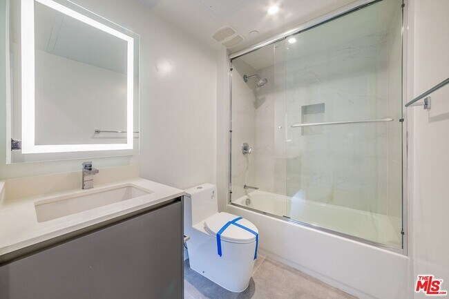 Building Photo - 214 Westmoreland Ave