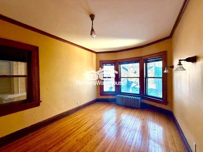 Building Photo - 669 17th St