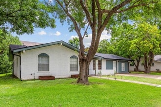 Building Photo - 201 Fairlane Dr