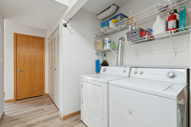 Building Photo - 2263 9th St