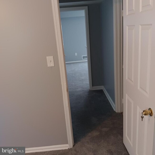 Building Photo - 1971 Addison Rd S