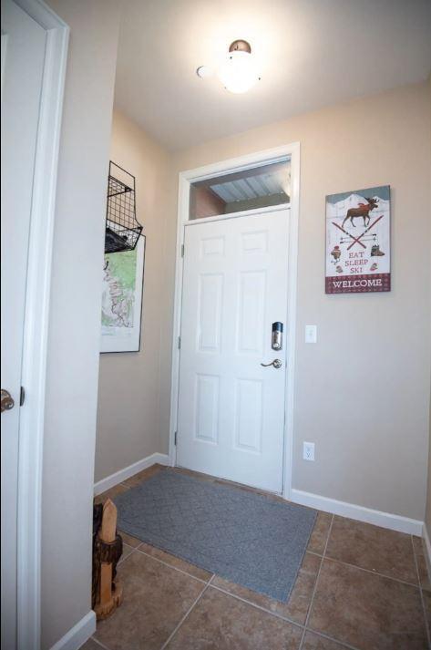 Building Photo - 180 Spinner Ct