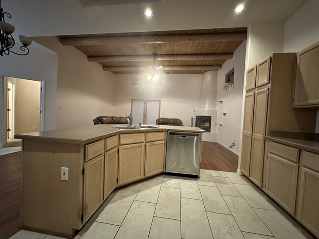 Building Photo - 7819 Storrie Pl NE