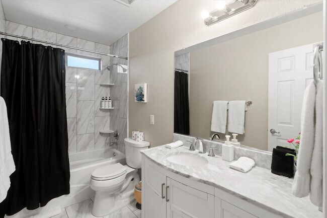 Building Photo - 16310 N 151st Ave