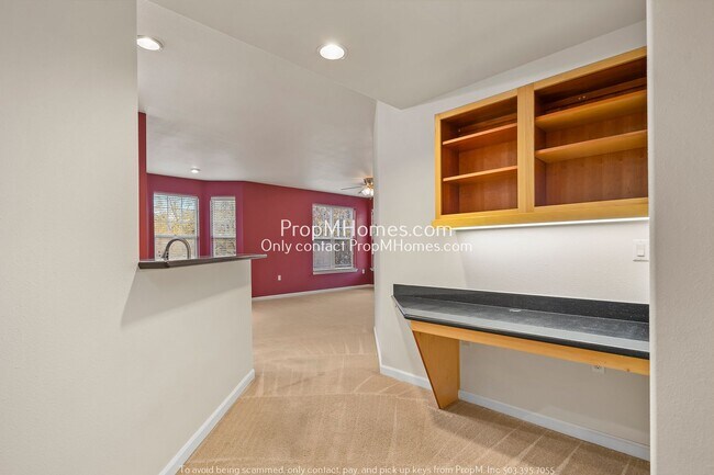 Building Photo - Wonderful Three Bedroom Condo at The Summe...