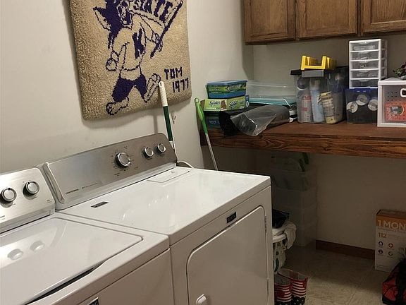 Building Photo - 208 Northfield Rd