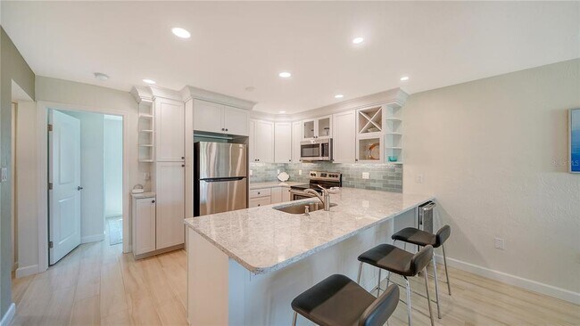 Building Photo - 4760 Gulf of Mexico Dr