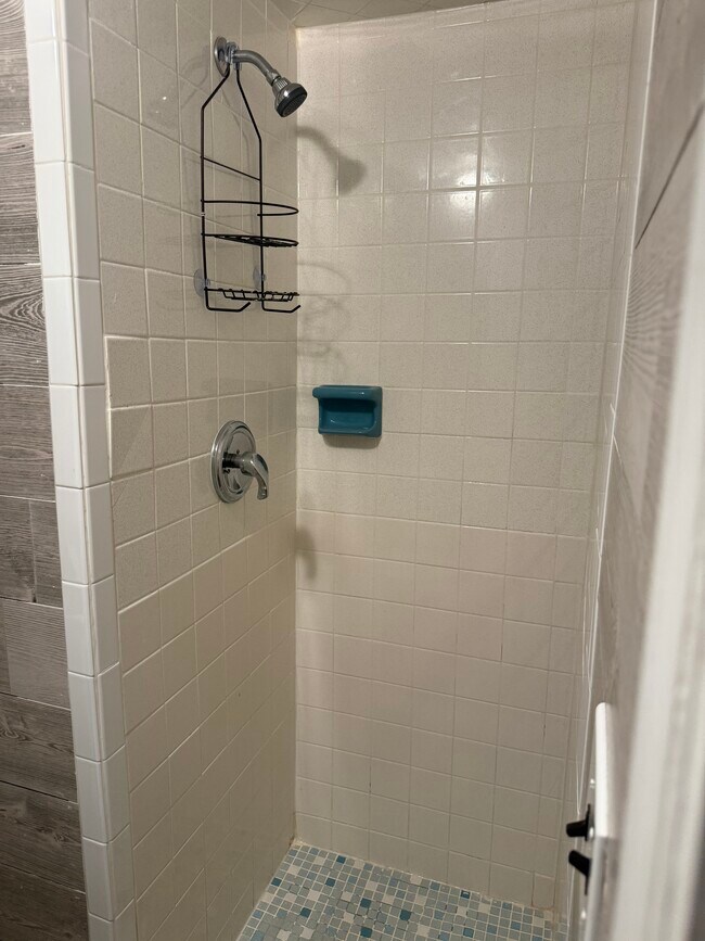 Building Photo - 478B Laurel Brook Dr